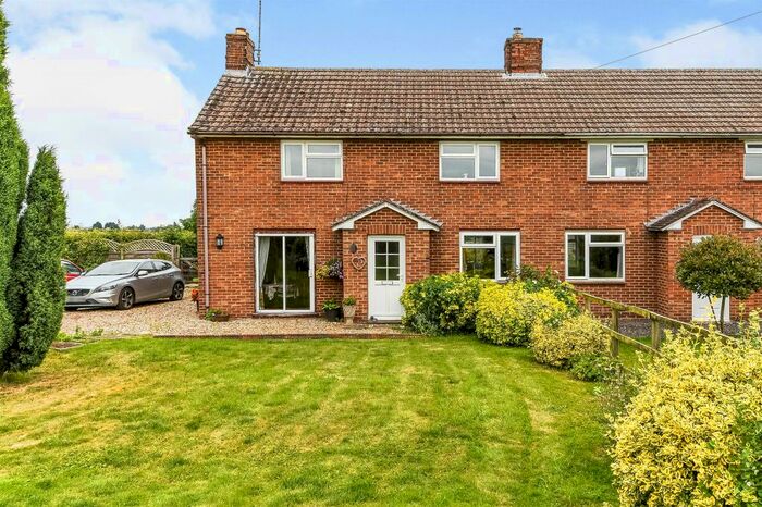 3 Bedroom Semi-Detached House For Sale In Birchfield Road, Nordelph, Downham Market, PE38