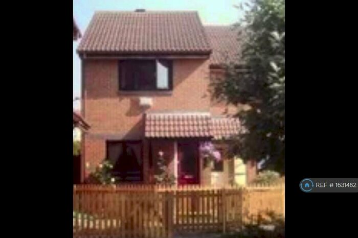 2 Bedroom End Of Terrace House To Rent In Crucible Close, Chadwell Heath, RM6