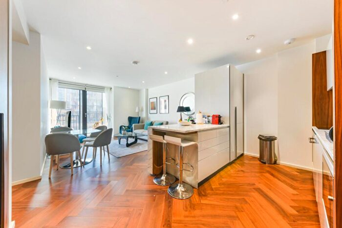 2 Bedroom Apartment For Sale In Ambassador Building, Embassy Gardens, SW11