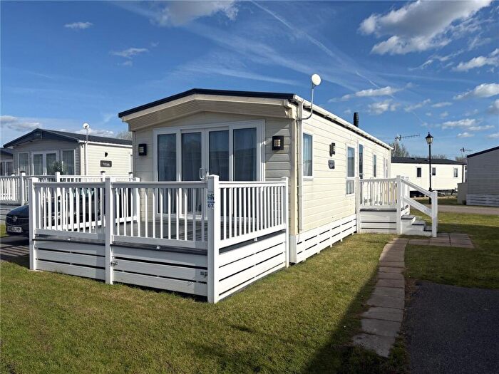 2 Bedroom Mobile Home For Sale In Vinnetrow Road, Runcton, Chichester, West Sussex, PO20