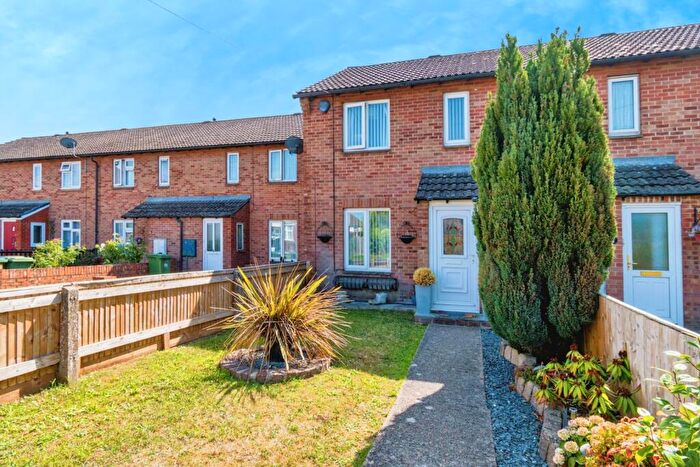 3 Bedroom Semi-Detached House For Sale In Lebanon Road, Southampton, Hampshire, SO15