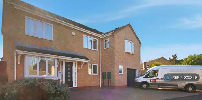 5 Bedroom Detached House To Rent In Douglas Road, Chesterfield, S41