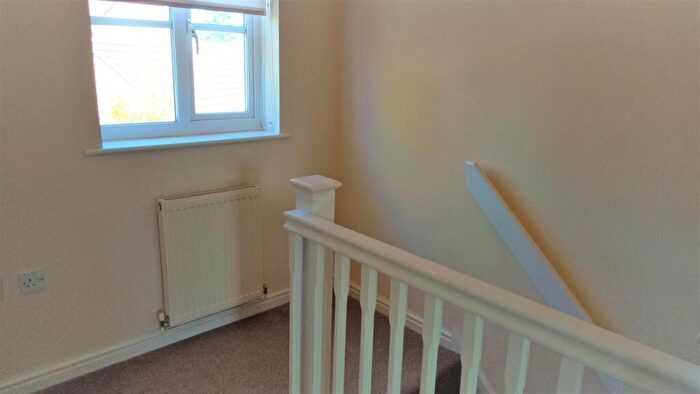 1 Bedroom Flat To Rent In Fen Way, Bury St. Edmunds, IP33
