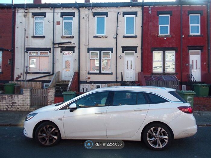 2 Bedroom Terraced House To Rent In Longroyd Avenue, Leeds, LS11