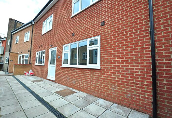 1 Bedroom Flat To Rent In Ranwell Passage, London, SE18