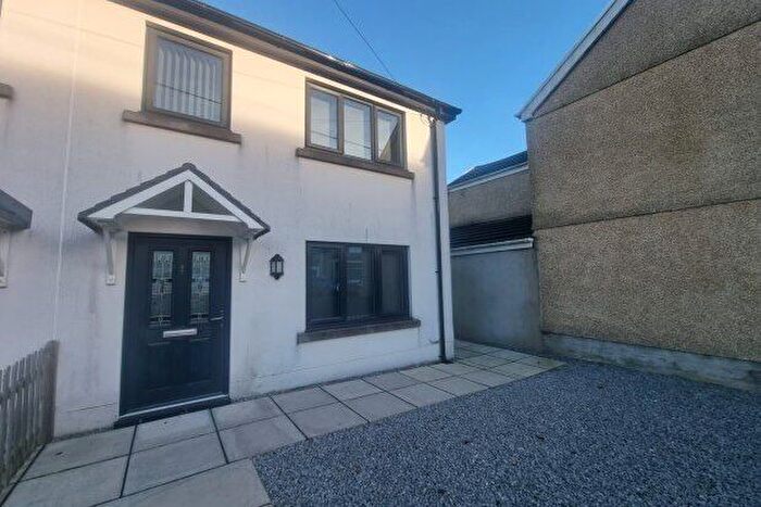 2 Bedroom Property To Rent In Waterloo Road, Llanelli, SA14