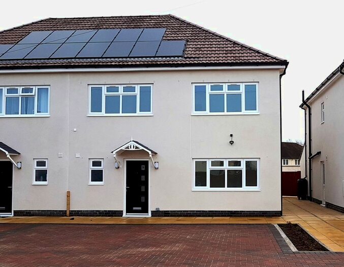 4 Bedroom Semi-Detached House To Rent In Cherry Orchard Court, Eyres Monsell, Leicester, LE2