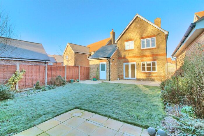 3 Bedroom Detached House To Rent In Bay Tree Rise, Sonning Common, Reading, RG4