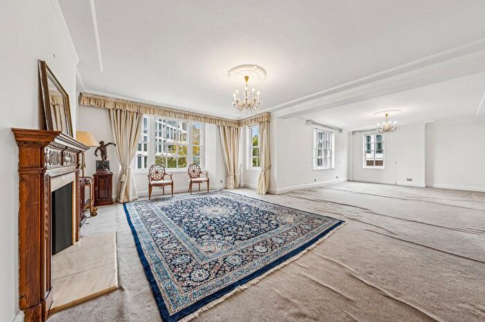 4 Bedroom Flat For Sale In Kensington High Street, High Street Kensington, W8