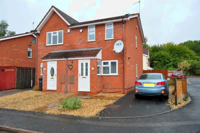 2 Bedroom Semi-Detached House To Rent In Fieldfare Close, Cradley Heath, West Midland, B64
