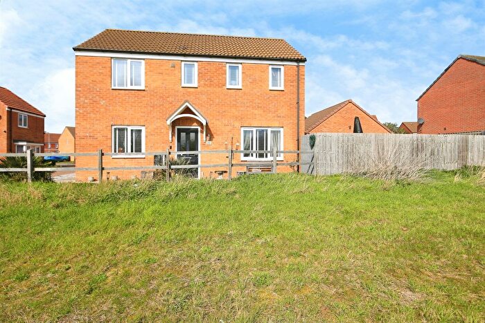 3 Bedroom Detached House For Sale In Linus Grove, Peterborough, PE2