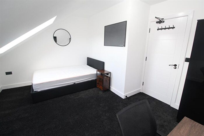 5 Bedroom House To Rent In Wyeverne Road, Cathays, Cardiff, CF24