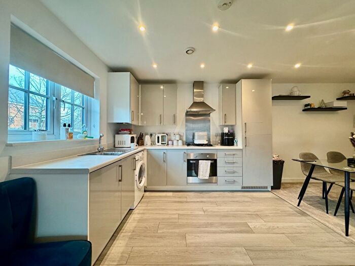 2 Bedroom Flat For Sale In Heath Grove, Herne Bay, CT6