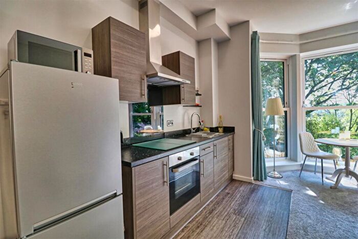 1 Bedroom Flat To Rent In Clarence Road, Horsforth, Leeds, West Yorkshire, LS18