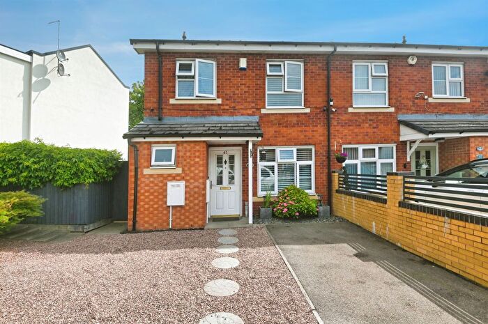3 Bedroom Flat For Sale In Berrowside Road, Birmingham, B34