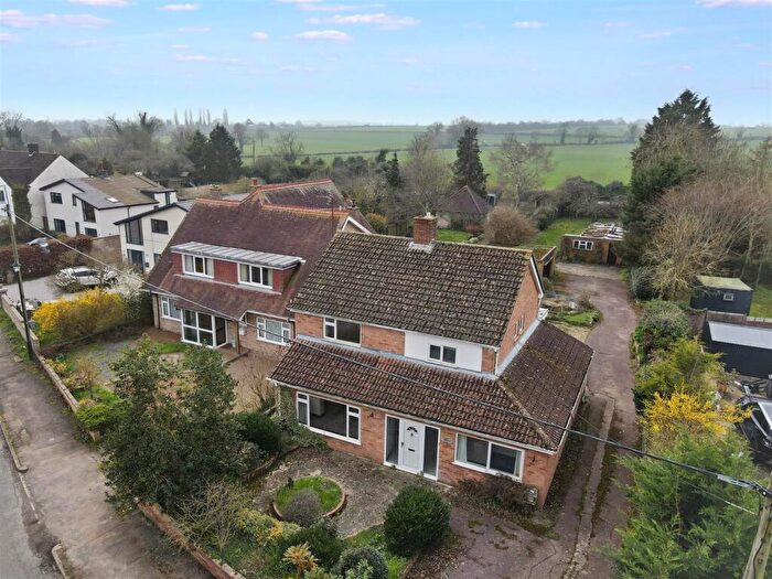 3 Bedroom Detached House For Sale In Orchard Lane, Harrold, MK43