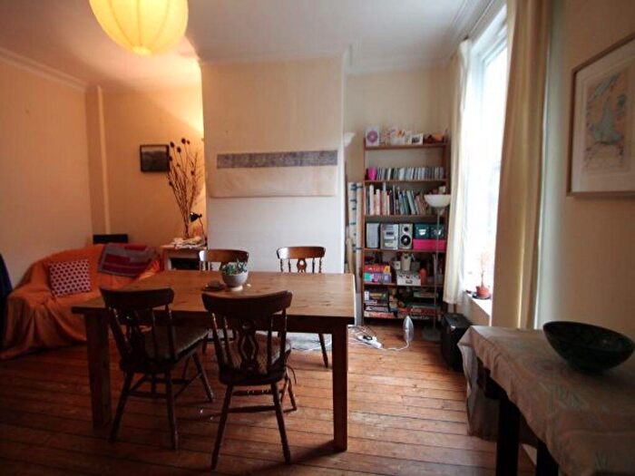 4 Bedroom House To Rent In Brookfield Place, Leeds, LS6