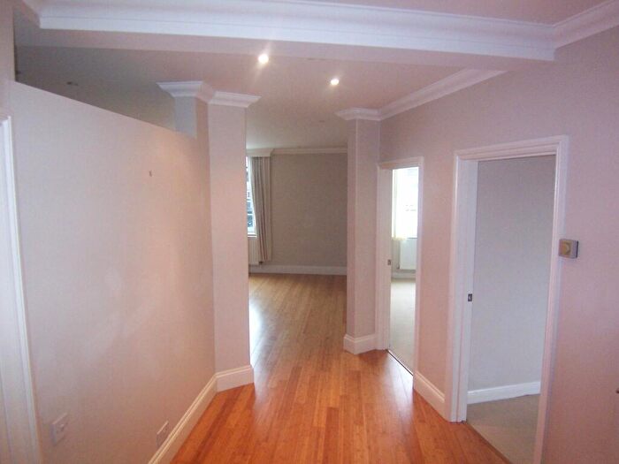 2 Bedroom Apartment To Rent In Newport Road, Barnstaple, Devon, EX32