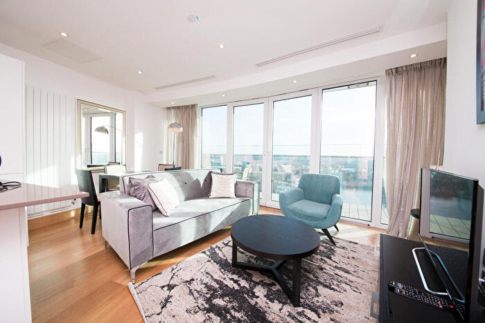 1 Bedroom Apartment To Rent In Crossharbour Plaza, London, E14