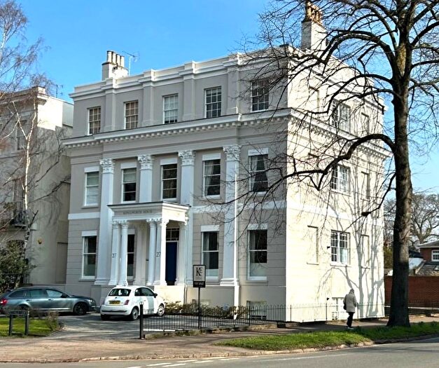 2 Bedroom Flat To Rent In Pittville Lawn, Pittville, Cheltenham, GL52
