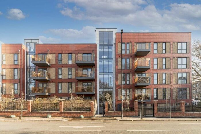 2 Bedroom Flat To Rent In East Acton Lane, London, W3