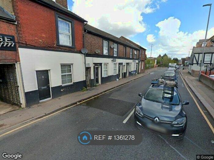 1 Bedroom Flat To Rent In Castle Street, Luton, LU1