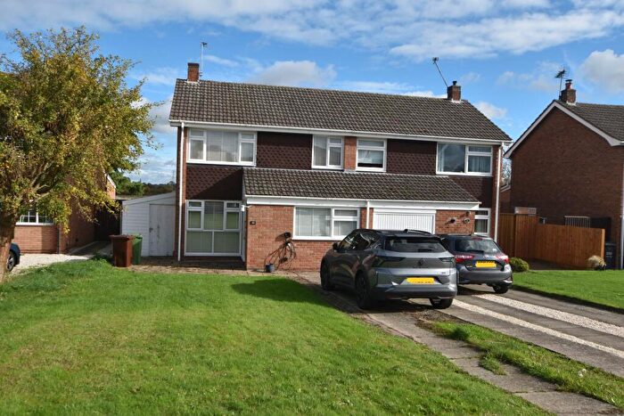 3 Bedroom Semi Detached House For Sale In Nightingale Avenue, Hathern, LE12