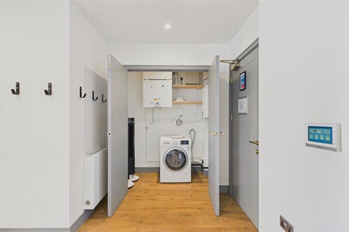 2 Bedroom Apartment To Rent In The Gessner, London, N17