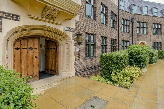 2 Bedroom Flat To Rent In Metropolitan Crescent, London, SW4