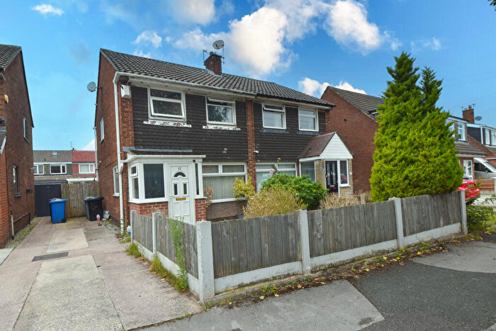 3 Bedroom Semi Detached House For Sale In Skye Road, Davyhulme, M41