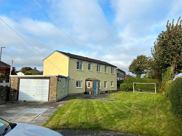 7 Bedroom Detached House For Sale In Wibsey Park Avenue, Bradford, West Yorkshire, BD6