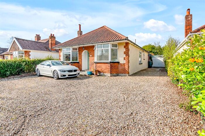 3 Bedroom Bungalow For Sale In Gordon Avenue, Norwich, NR7