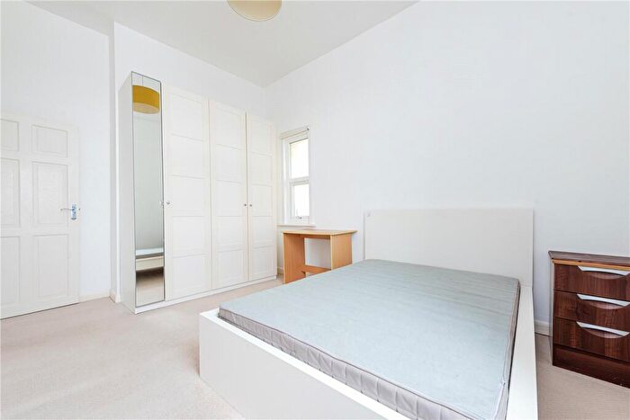 2 Bedroom Apartment To Rent In Chichele Mansions, Chichele Road, London, NW2