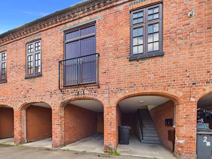 2 Bedroom Flat To Rent In St. Marys Road, Market Harborough, Leicestershire, LE16