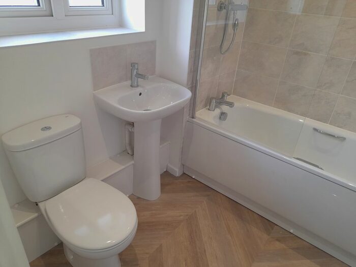 2 Bedroom Flat To Rent In Lapwing Drive, Biggleswade, SG18