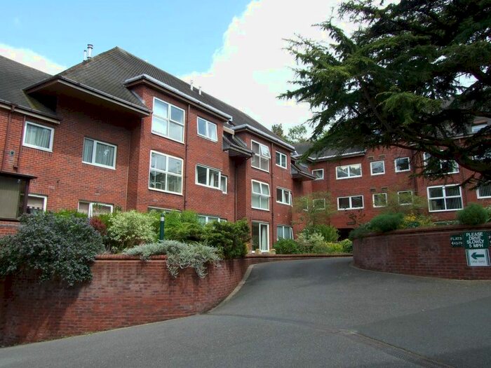 2 Bedroom Flat To Rent In Canford Cliffs Road, Canford Cliffs, Poole, BH13