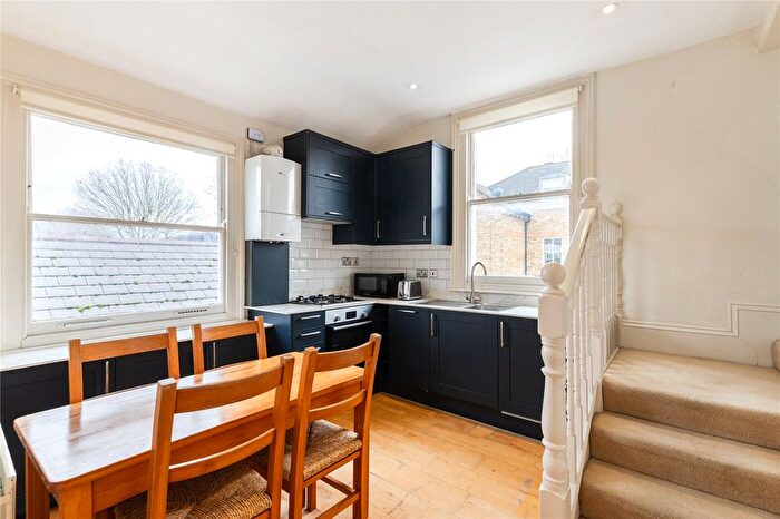 1 Bedroom Flat To Rent In Atherton Street, Battersea, SW11