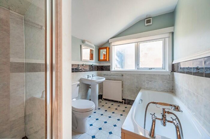 3 Bedroom Flat For Sale In Cheadle House Flat, High Street, Dornoch, Sutherland, IV25