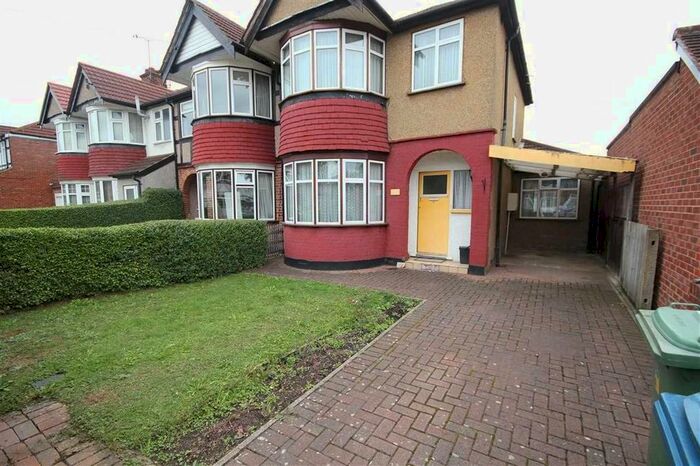 4 Bedroom Terraced House To Rent In Hartford Avenue, Harrow, HA3