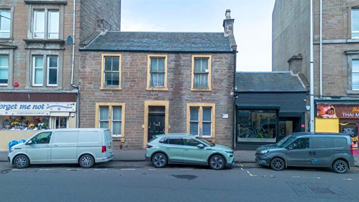 3 Bedroom House For Sale In Strathmartine Road, Dundee, DD3