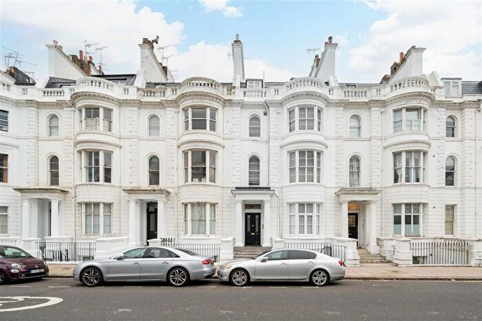 1 Bedroom Flat For Sale In Gloucester Terrace, Hyde Park, W2