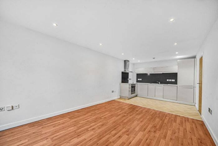 2 Bedroom Flat To Rent In Welland Street, London, SE10