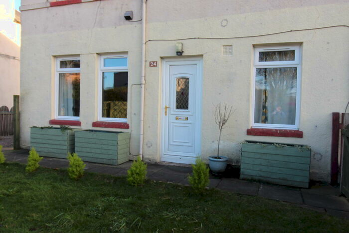 2 Bedroom Apartment To Rent In Stenhouse Terrace Edinburgh, EH11