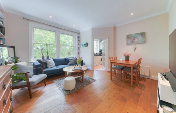 2 Bedroom Flat To Rent In Highbury New Park, London, N5