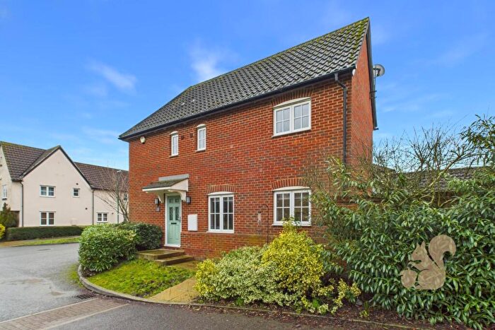 3 Bedroom Link Detached House For Sale In Meggy Tye, Springfield, Chelmsford, CM2