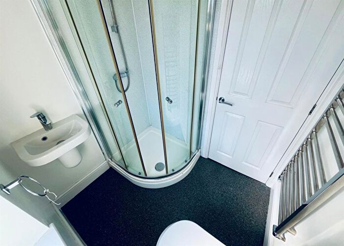 2 Bedroom Terraced House For Sale In Brick Bank, Huddersfield, HD5