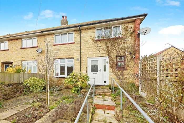 3 Bedroom End Of Terrace House For Sale In Old Folkestone Road, Dover, Kent, CT17