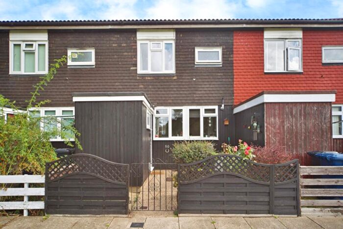 3 Bedroom Terraced House For Sale In Crocus Field, Barnet, EN5