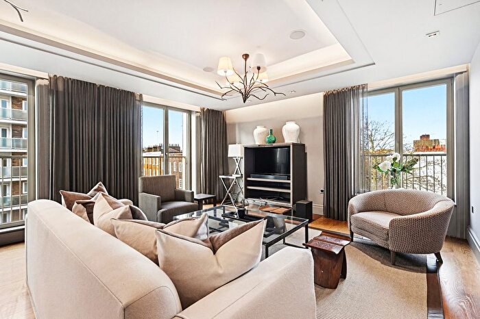 2 Bedroom Terraced House To Rent In Ebury Square, Belgravia, SW1W