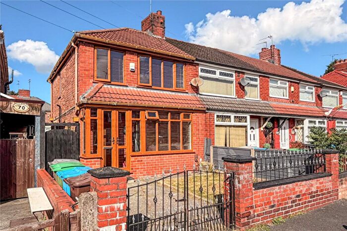 2 Bedroom End Of Terrace House For Sale In Selkirk Road, Chadderton, Oldham, Greater Manchester, OL9